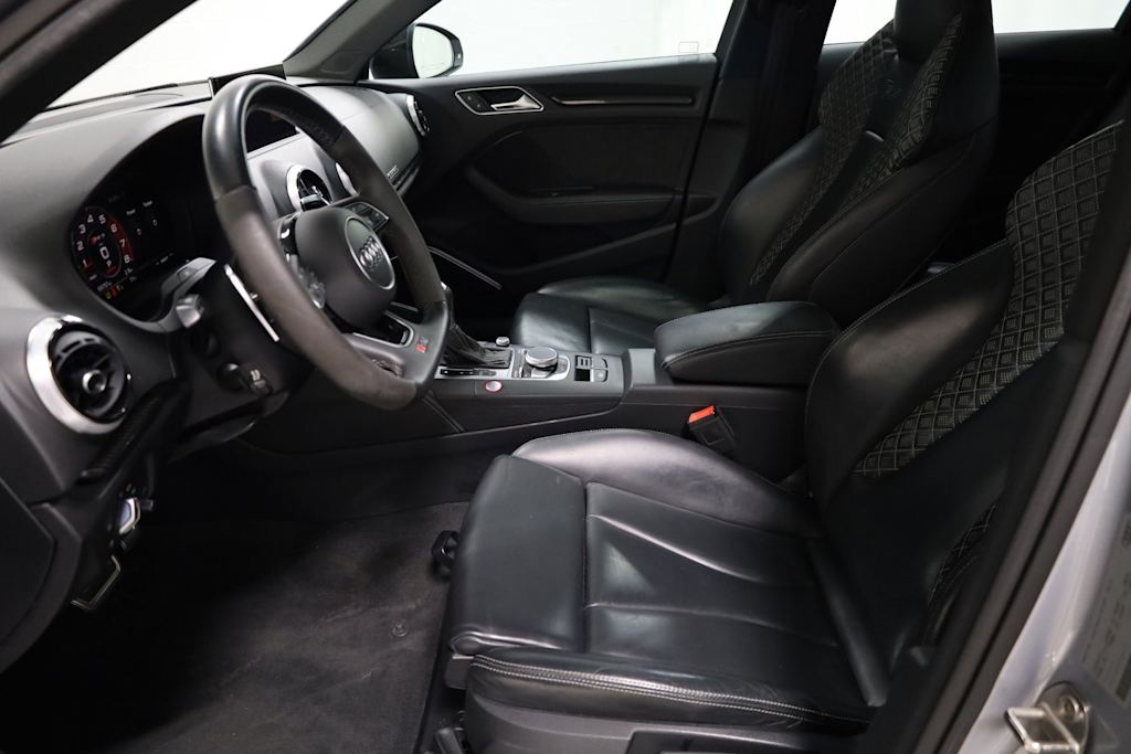 Thumbnail: 2018 Audi RS 3 - 10