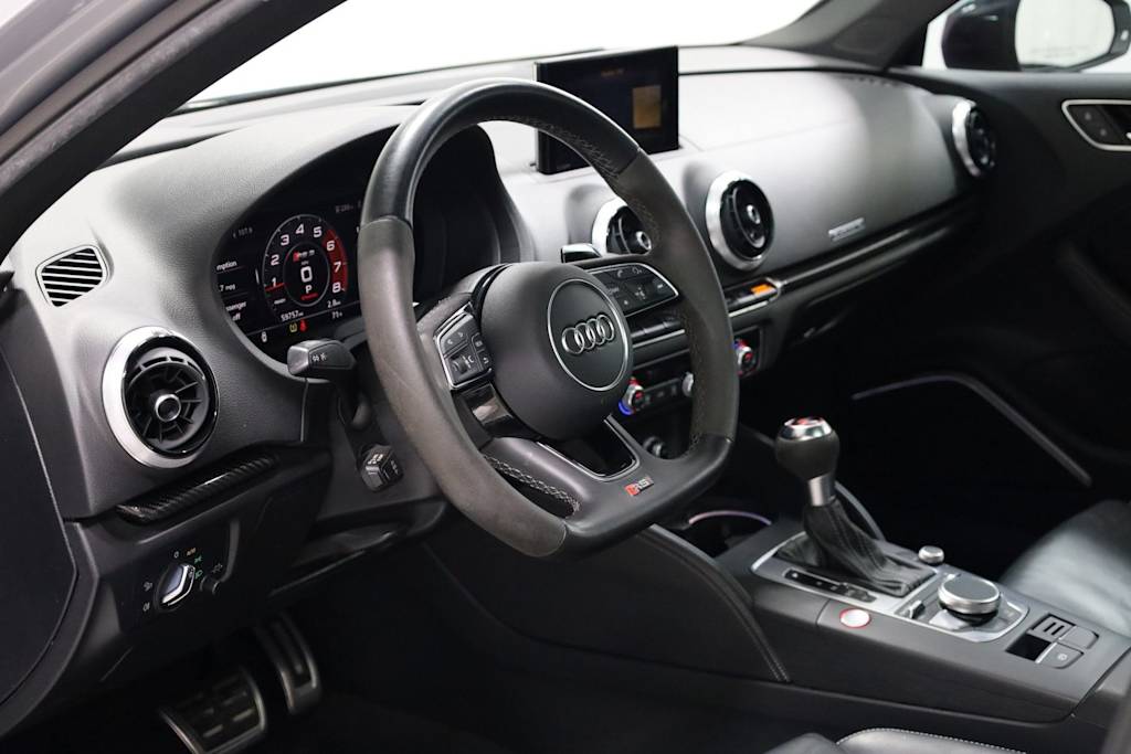 Thumbnail: 2018 Audi RS 3 - 2