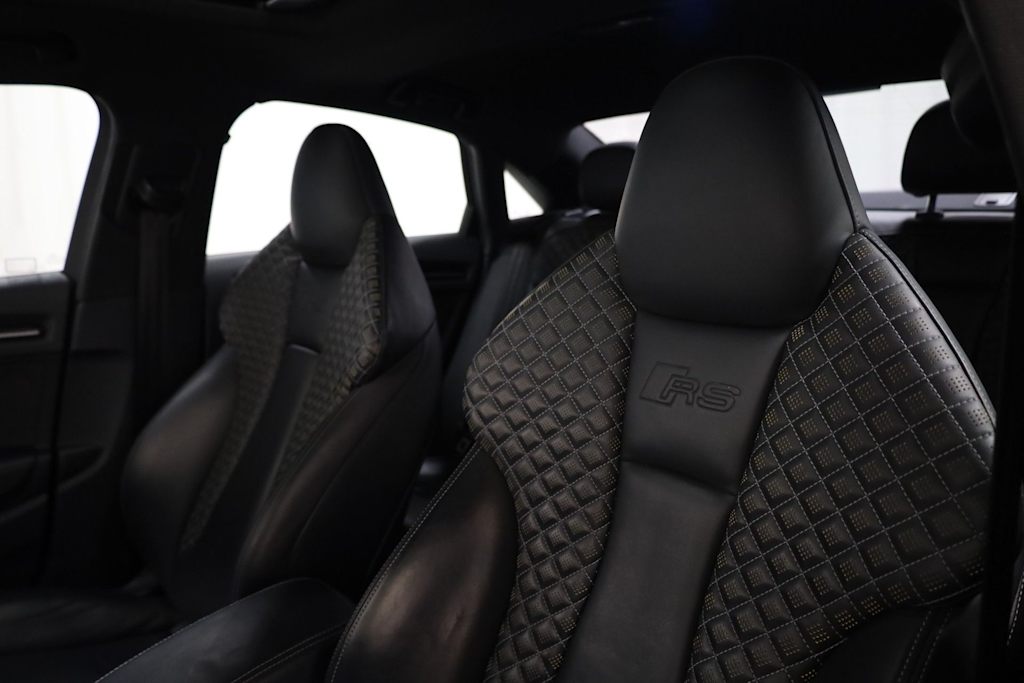 Thumbnail: 2018 Audi RS 3 - 11