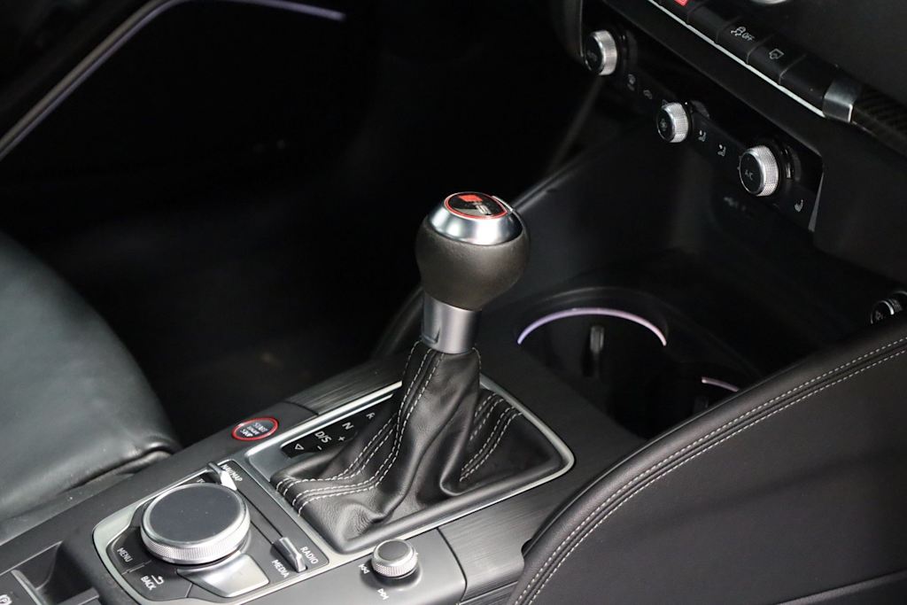 Thumbnail: 2018 Audi RS 3 - 8