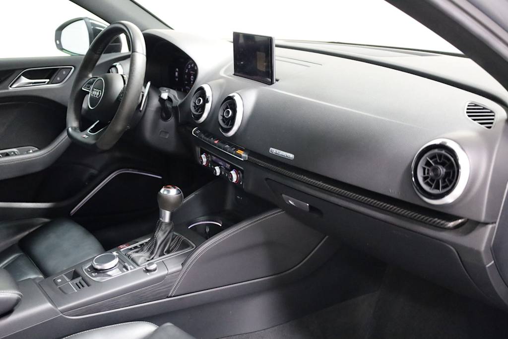 Thumbnail: 2018 Audi RS 3 - 9