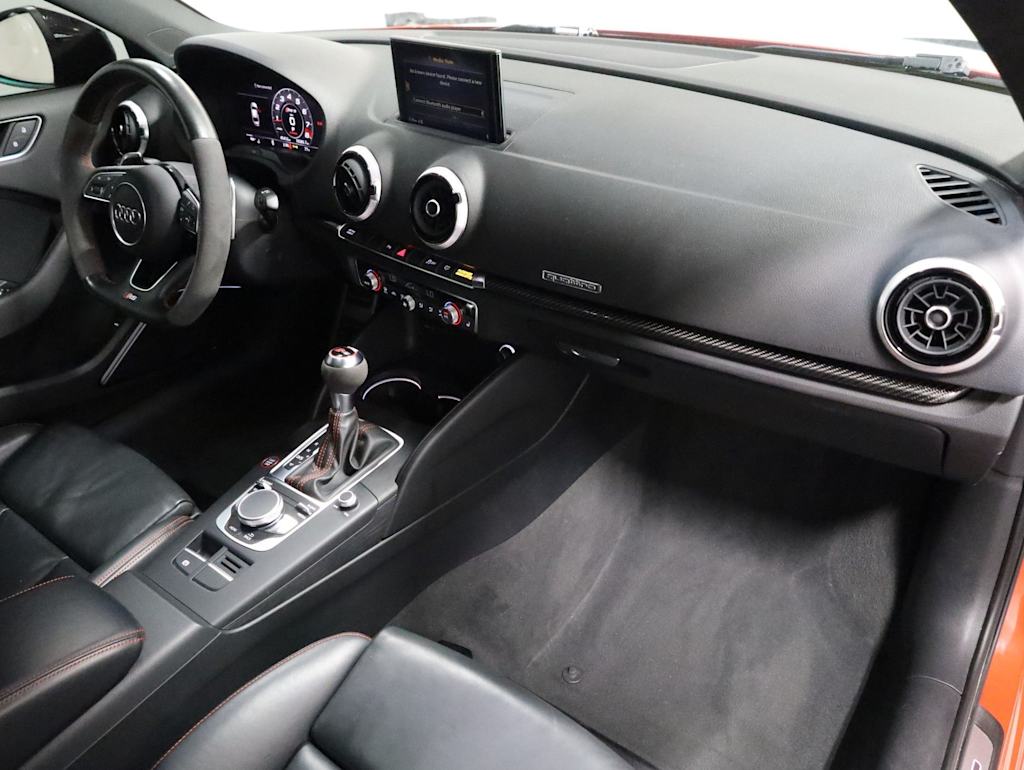 Thumbnail: 2018 Audi RS 3 - 10
