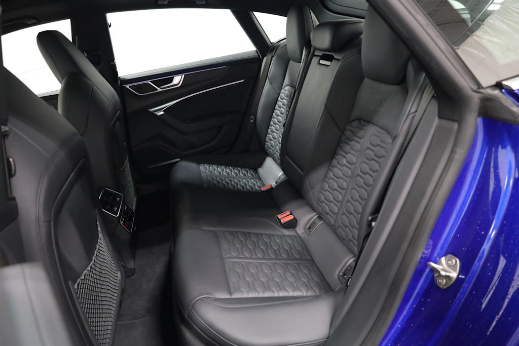 Thumbnail: 2023 Audi RS 7 - 13