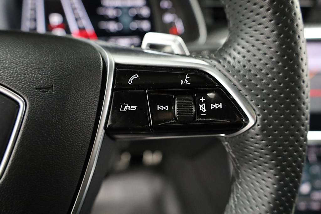 Thumbnail: 2023 Audi RS 7 - 33