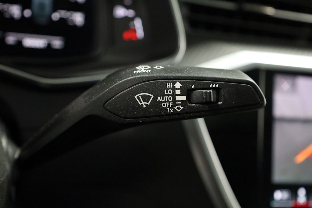 Thumbnail: 2023 Audi RS 7 - 34