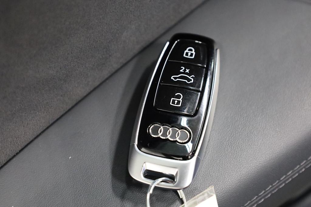 Thumbnail: 2023 Audi RS 7 - 20