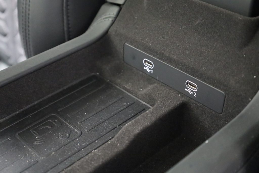 Thumbnail: 2023 Audi RS 7 - 38