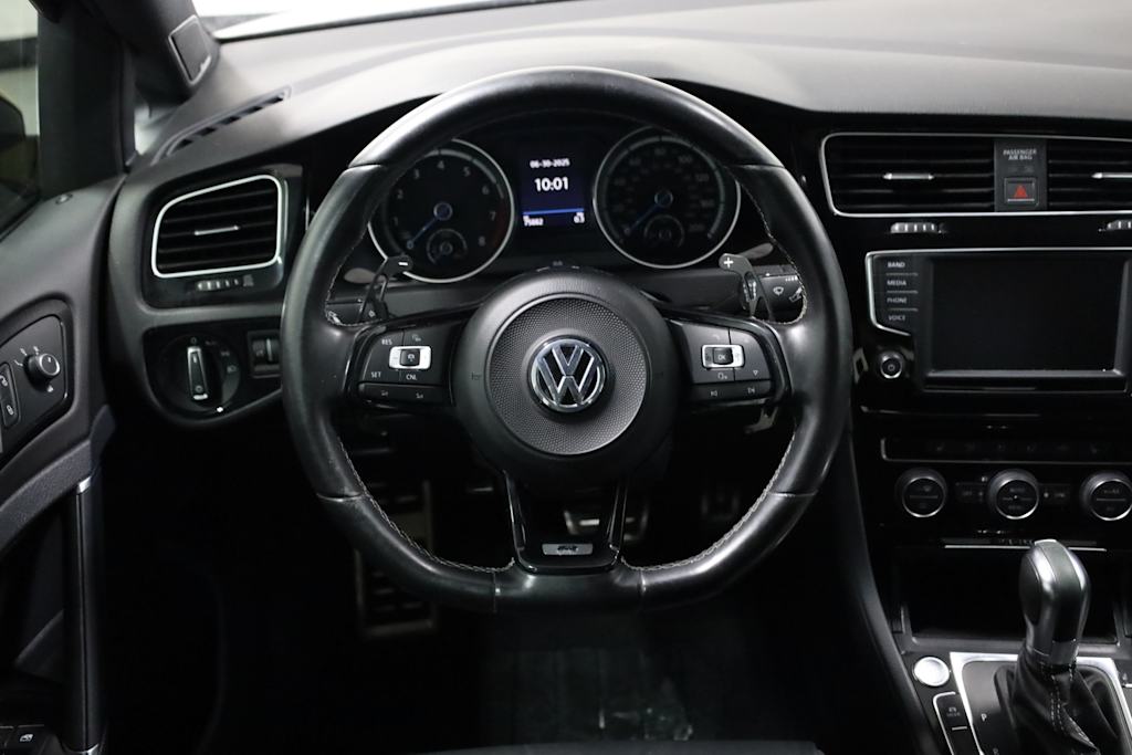 Thumbnail: 2017 Volkswagen Golf - 14