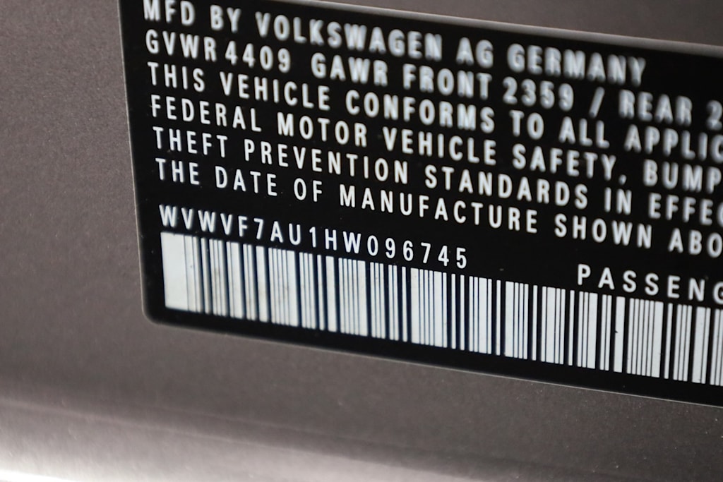 Thumbnail: 2017 Volkswagen Golf - 21