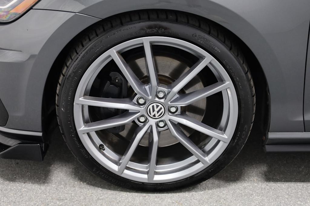 Thumbnail: 2018 Volkswagen Golf - 39
