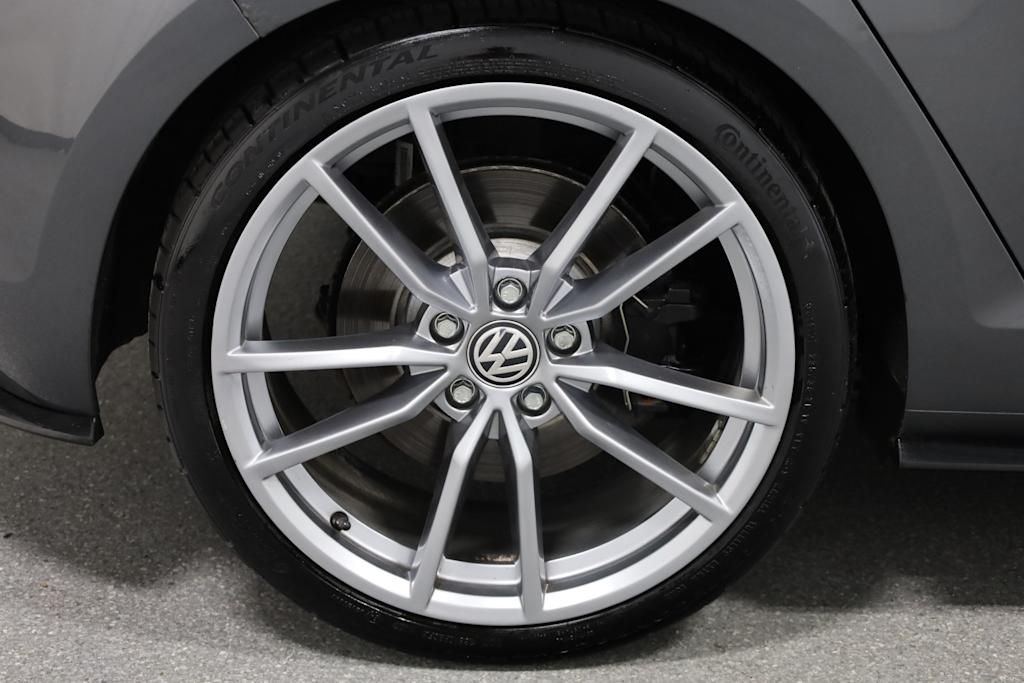 Thumbnail: 2018 Volkswagen Golf - 37