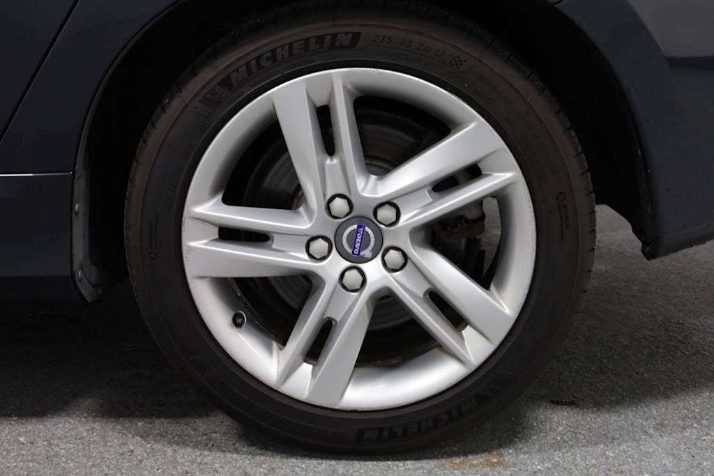 2015 Volvo S60 T5 36