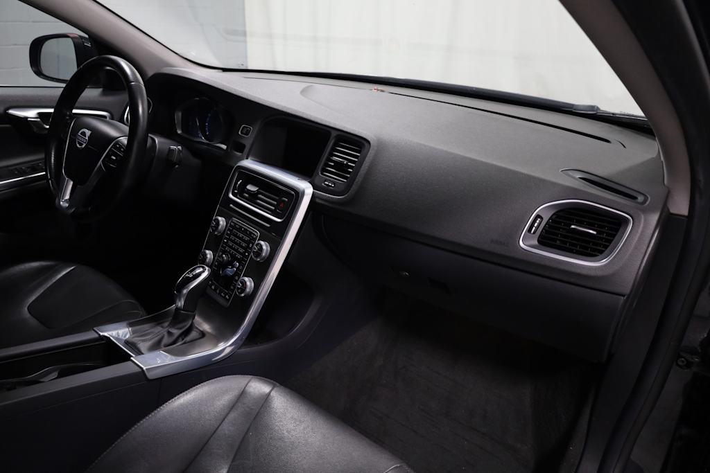 2015 Volvo S60 T5 9