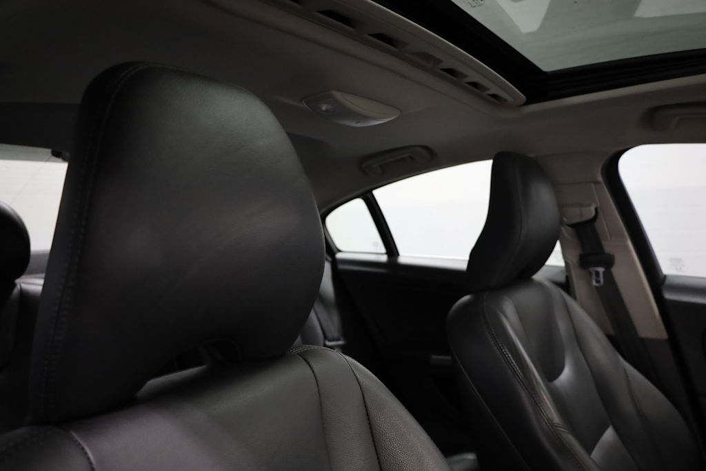 2015 Volvo S60 T5 29