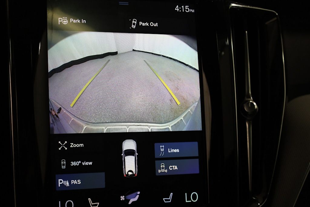 Thumbnail: 2018 Volvo XC60 - 36