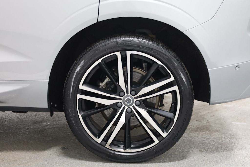 Thumbnail: 2018 Volvo XC60 - 40