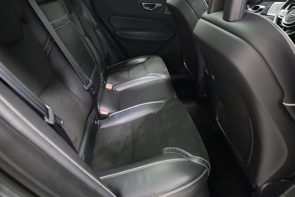 Thumbnail: 2018 Volvo XC60 - 38