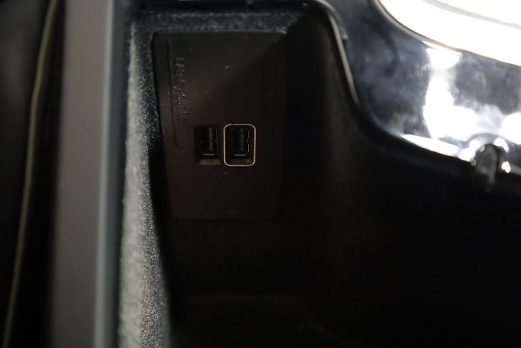 Thumbnail: 2018 Volvo XC60 - 37