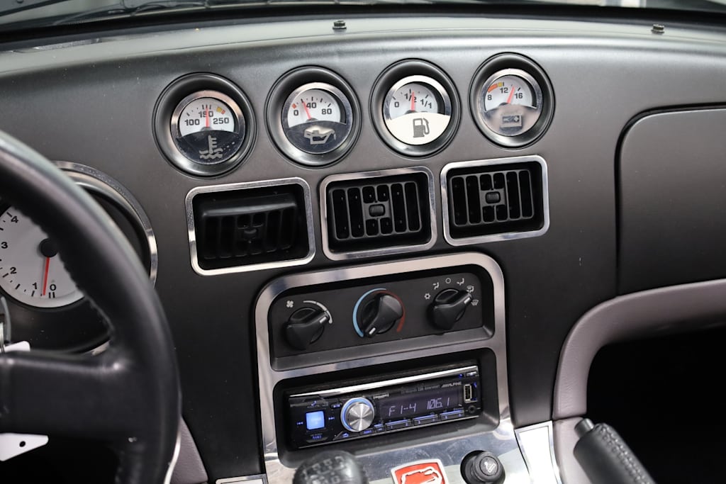 Thumbnail: 1994 Dodge Viper - 31