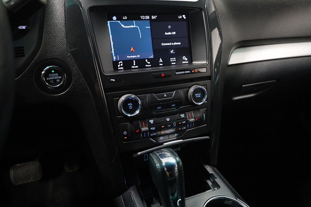 Thumbnail: 2017 Ford Explorer - 16