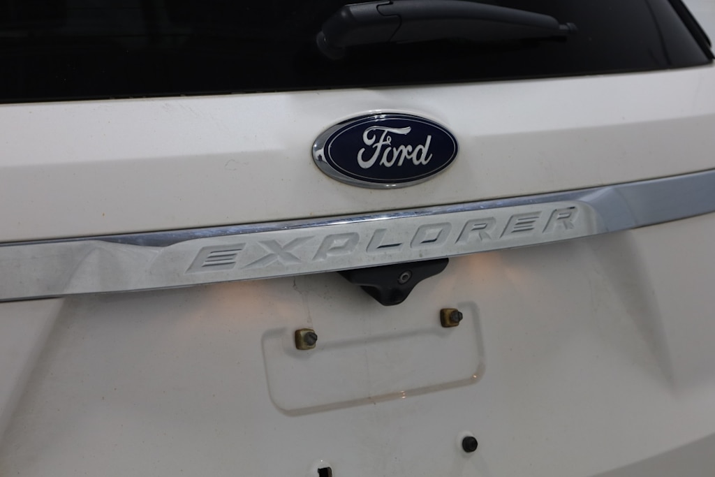 Thumbnail: 2017 Ford Explorer - 7