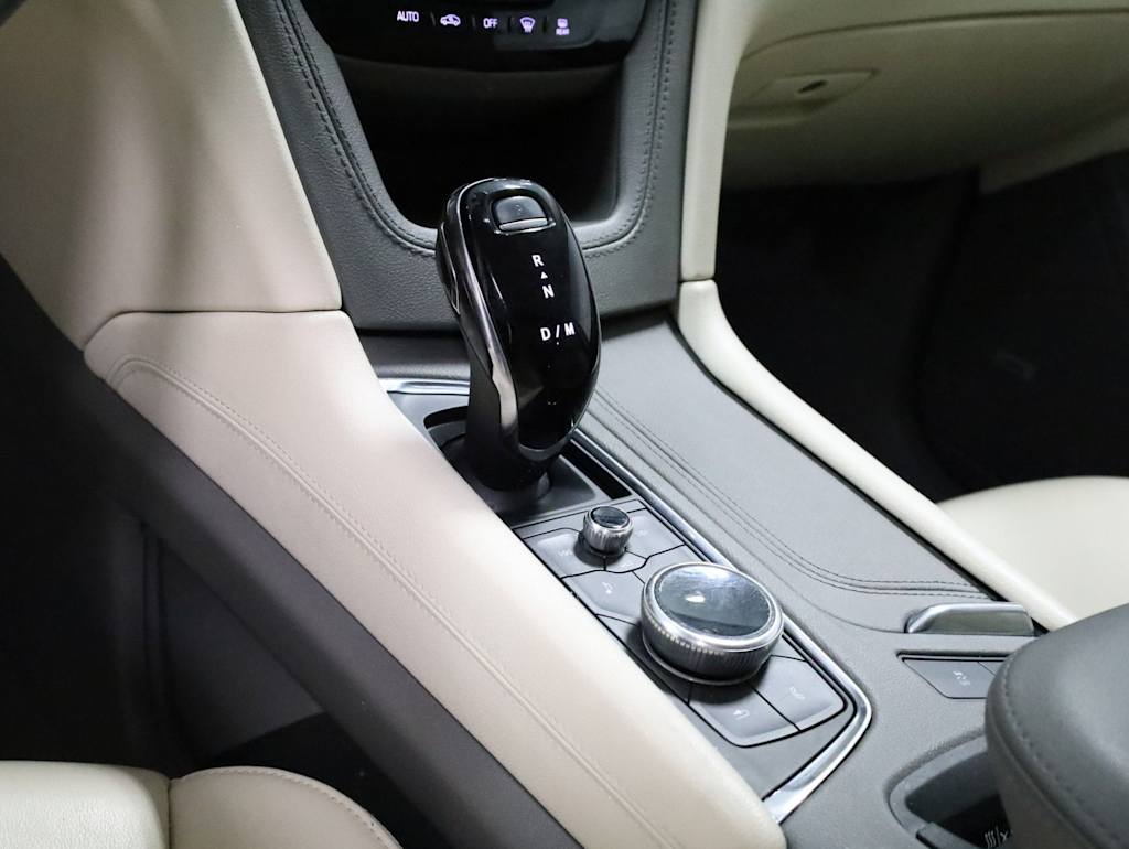 Thumbnail: 2020 Cadillac XT6 - 17