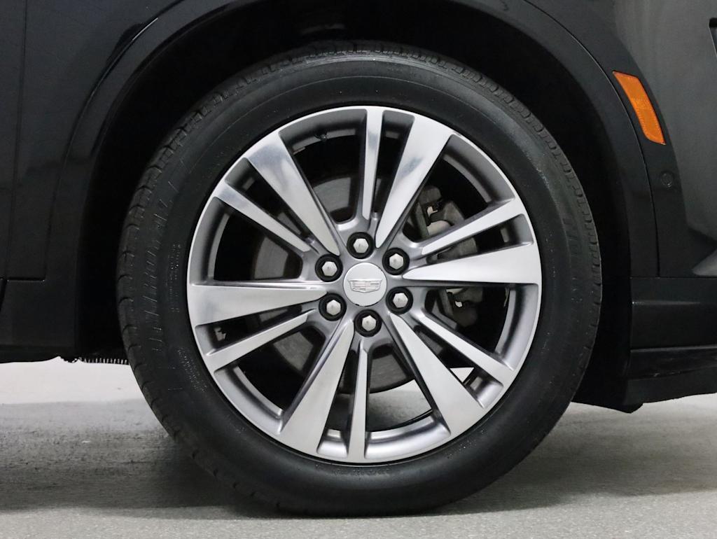 Thumbnail: 2020 Cadillac XT6 - 24