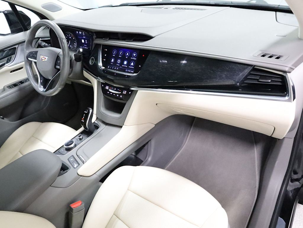 Thumbnail: 2020 Cadillac XT6 - 10