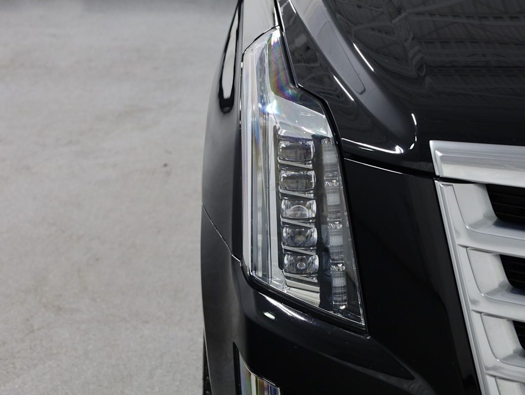 Thumbnail: 2016 Cadillac Escalade - 7