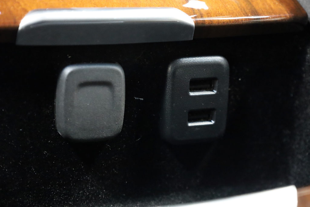 Thumbnail: 2018 Cadillac Escalade - 37