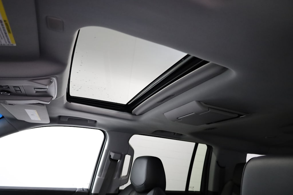 Thumbnail: 2018 Cadillac Escalade - 28