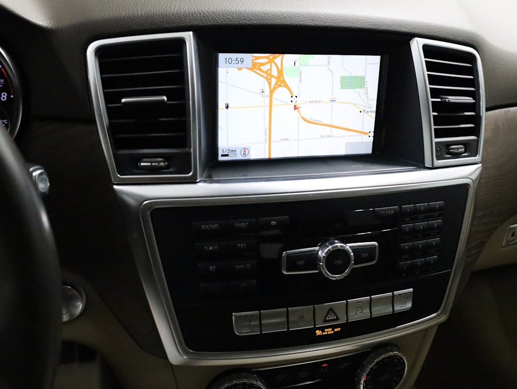 Thumbnail: 2013 Mercedes-Benz M-Class - 15