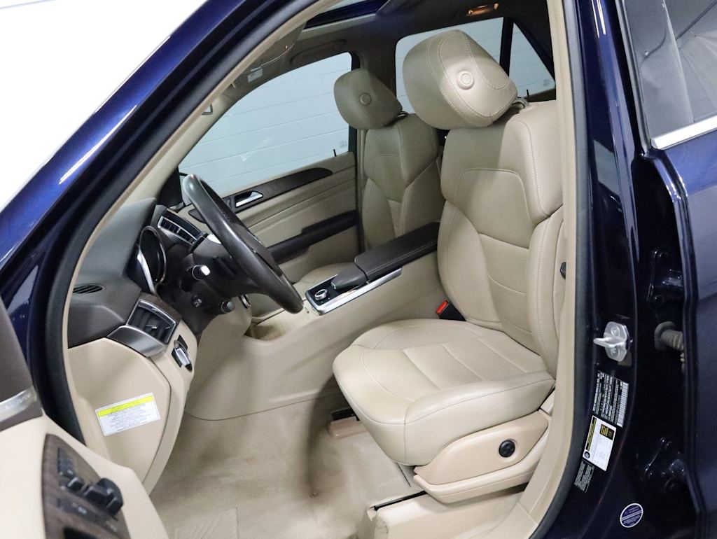 Thumbnail: 2013 Mercedes-Benz M-Class - 10