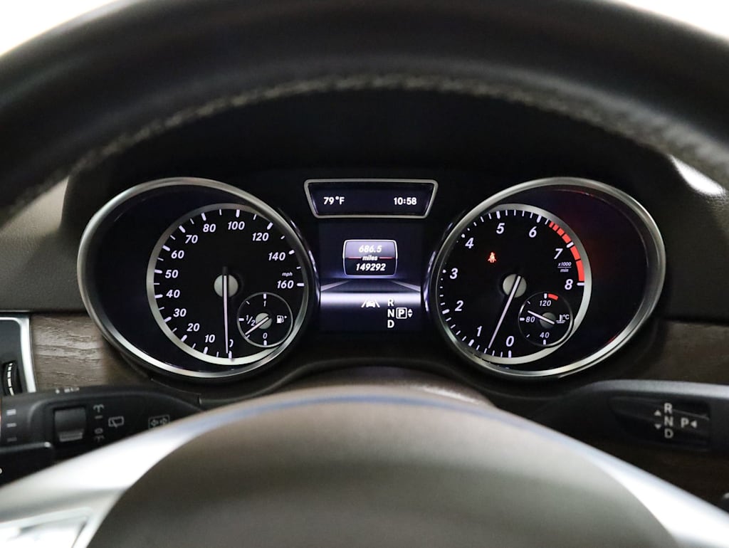 Thumbnail: 2013 Mercedes-Benz M-Class - 16