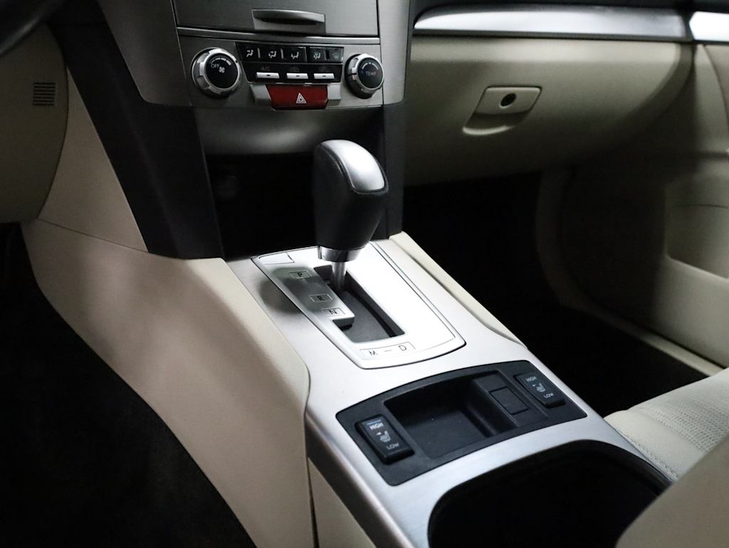 Thumbnail: 2014 Subaru Outback - 32