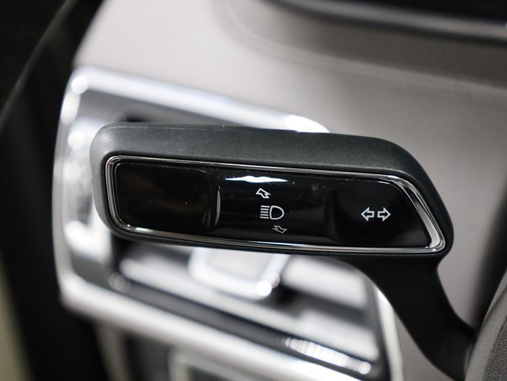 Thumbnail: 2023 Lincoln Navigator L - 34