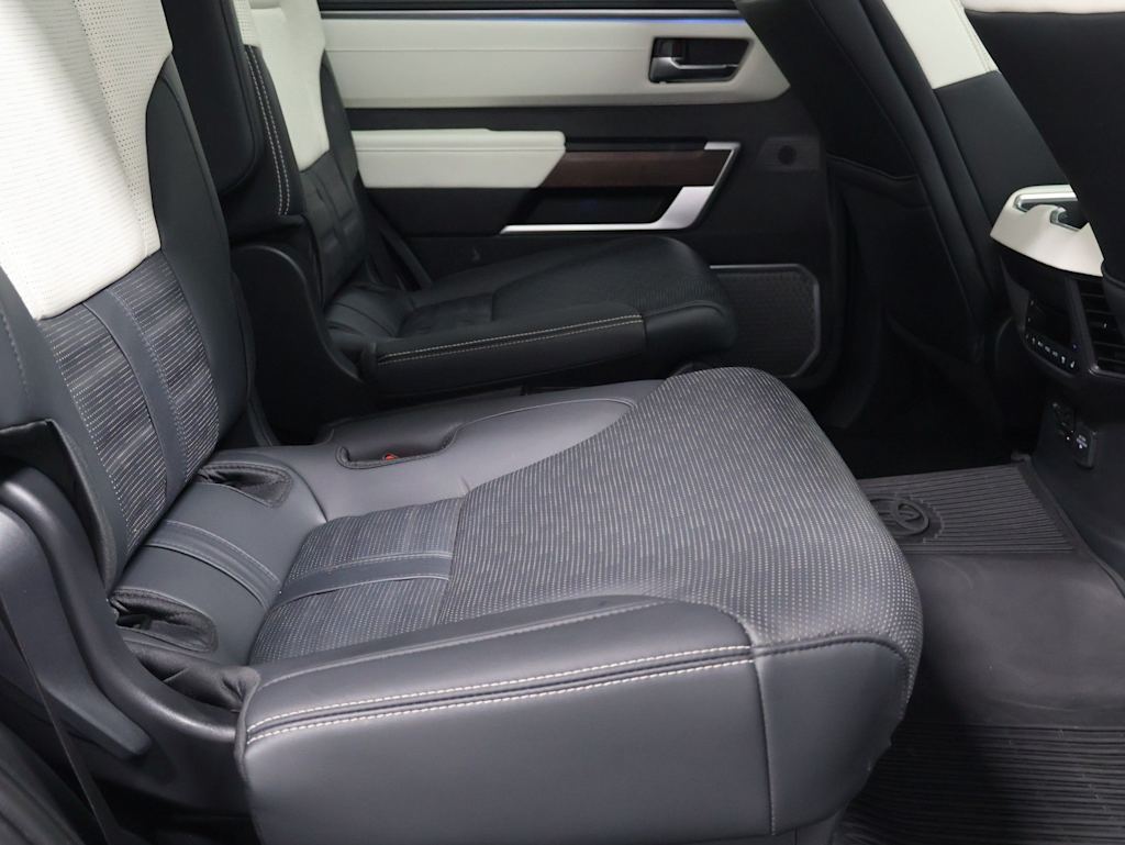Thumbnail: 2024 Toyota Sequoia - 33