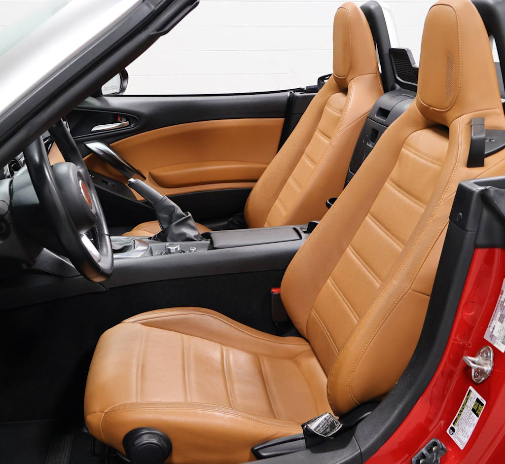 Thumbnail: 2018 Fiat 124 Spider - 11