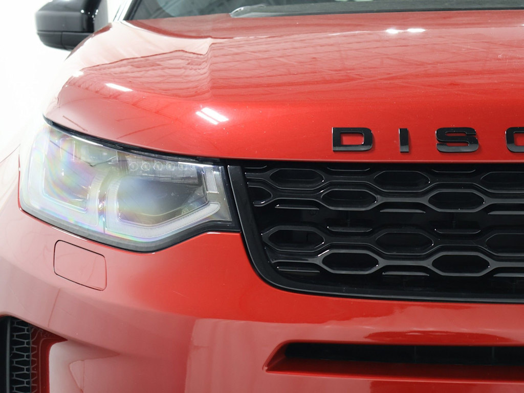 Thumbnail: 2022 Land Rover Discovery Sport - 26