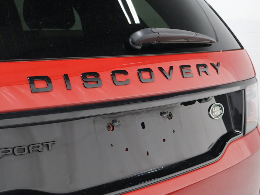 Thumbnail: 2022 Land Rover Discovery Sport - 6
