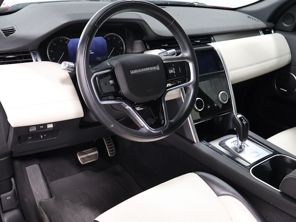 Thumbnail: 2022 Land Rover Discovery Sport - 2