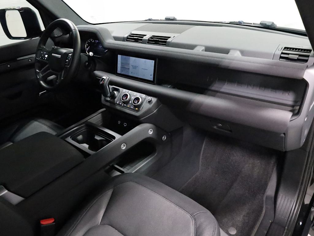 Thumbnail: 2023 Land Rover Defender - 8