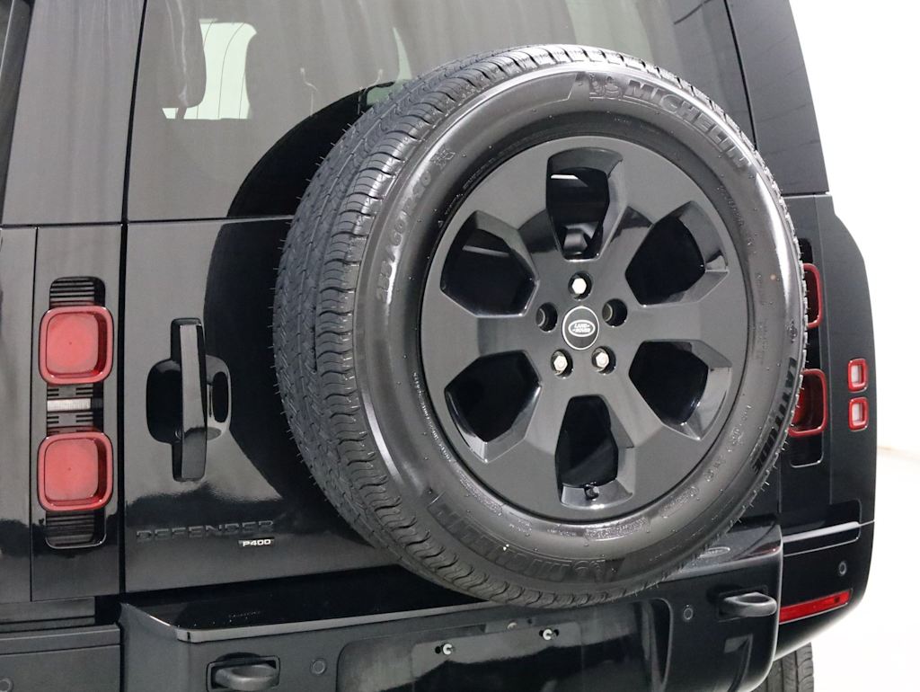 Thumbnail: 2023 Land Rover Defender - 6