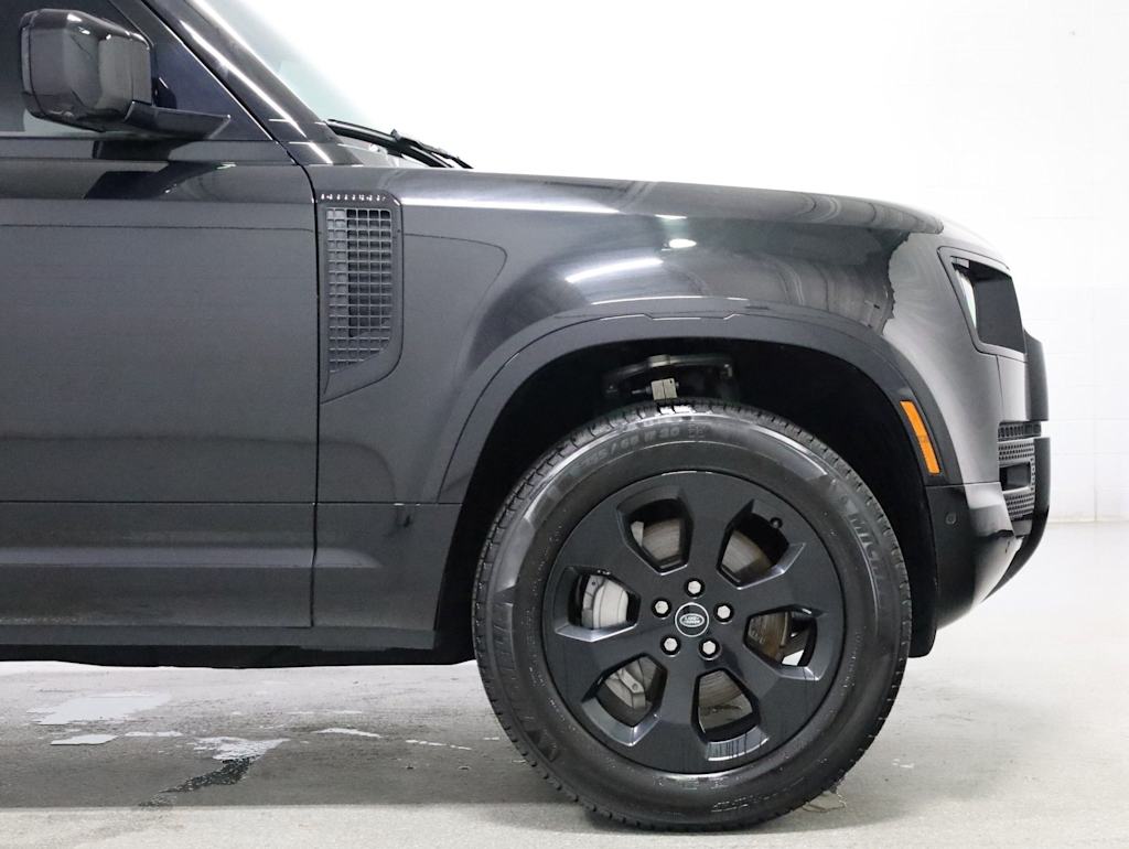 Thumbnail: 2023 Land Rover Defender - 21