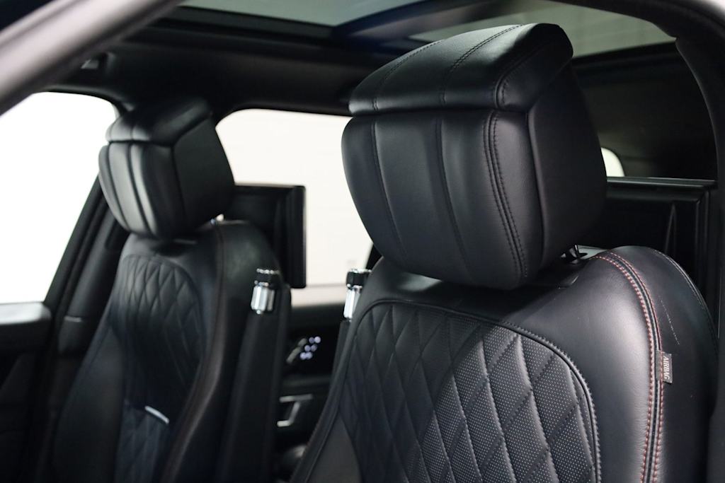 Thumbnail: 2019 Land Rover Range Rover - 12