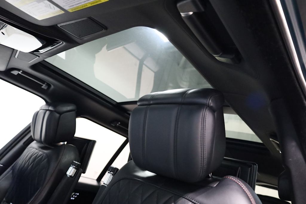 Thumbnail: 2019 Land Rover Range Rover - 28