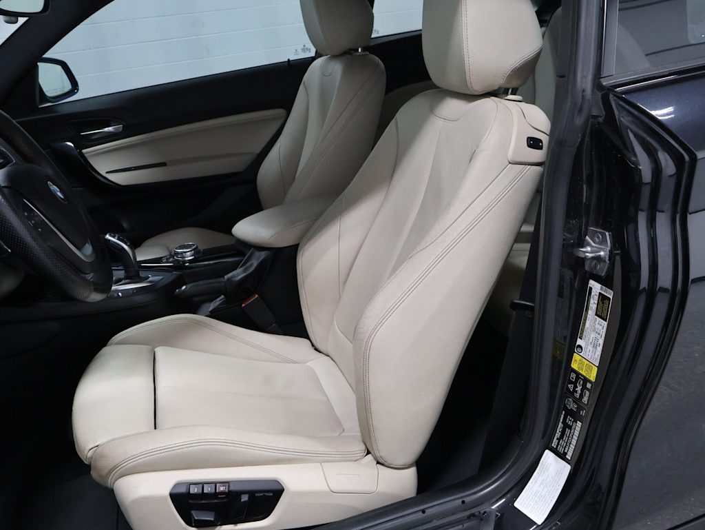 Thumbnail: 2015 BMW 2 Series - 10