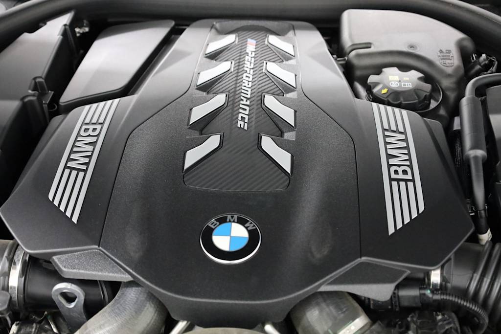 Thumbnail: 2024 BMW 8 Series - 9