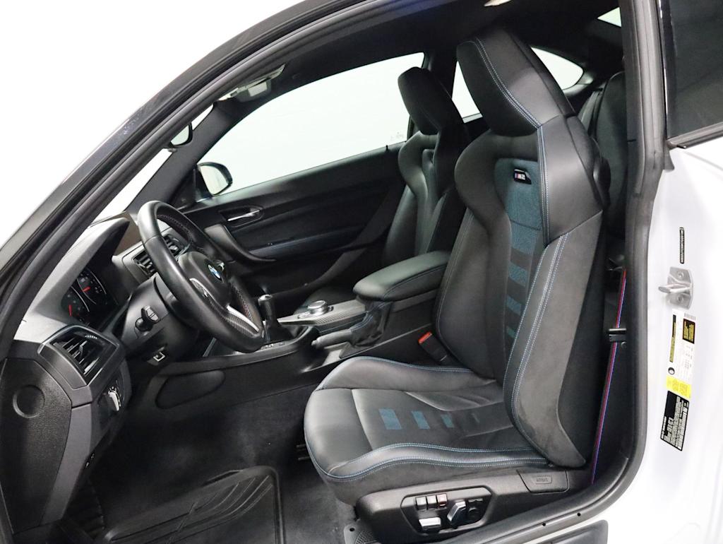 Thumbnail: 2019 BMW M2 - 10