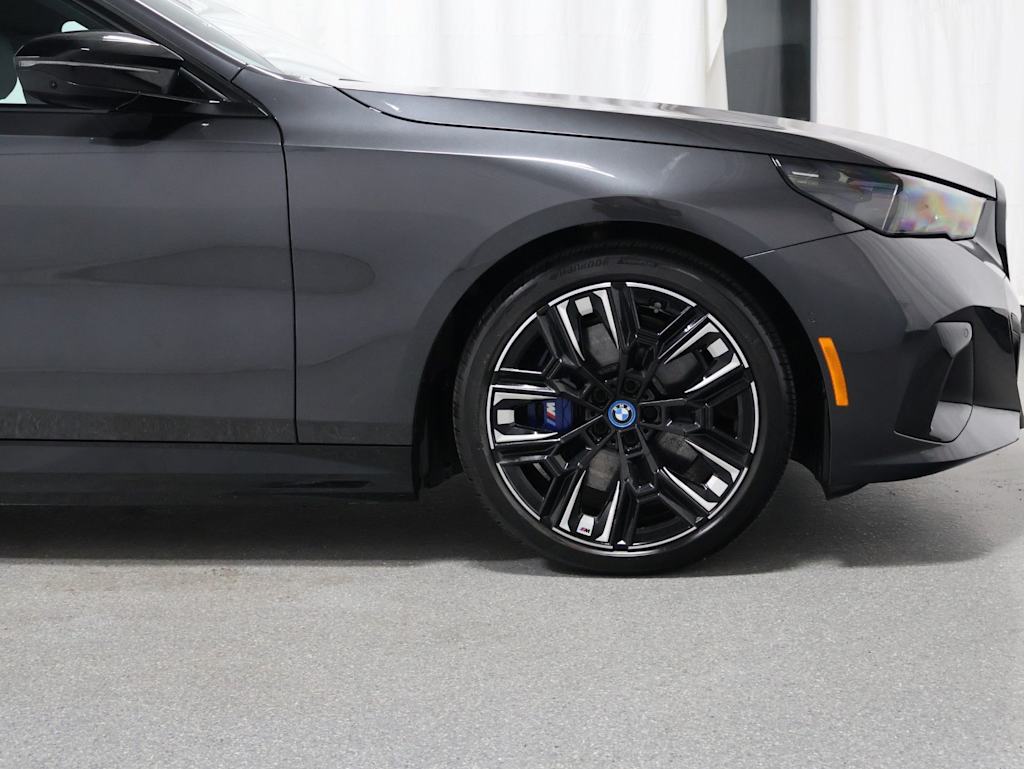 Thumbnail: 2025 BMW i5 - 7